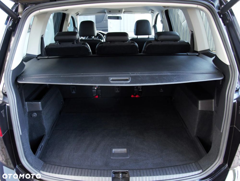 Volkswagen Touran 1.6 TDI SCR (BlueMotion Technology) DSG Trendline - 6