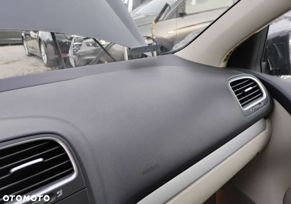 Volkswagen Golf - 12