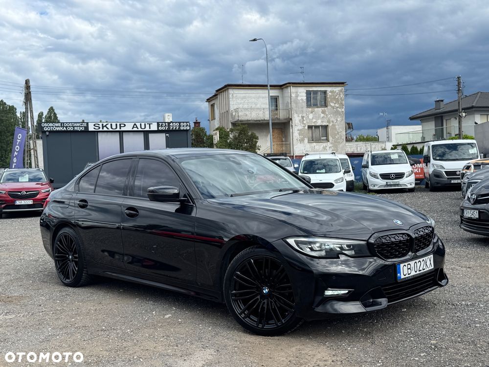 BMW Seria 3 318d Sport Line Shadow - 11