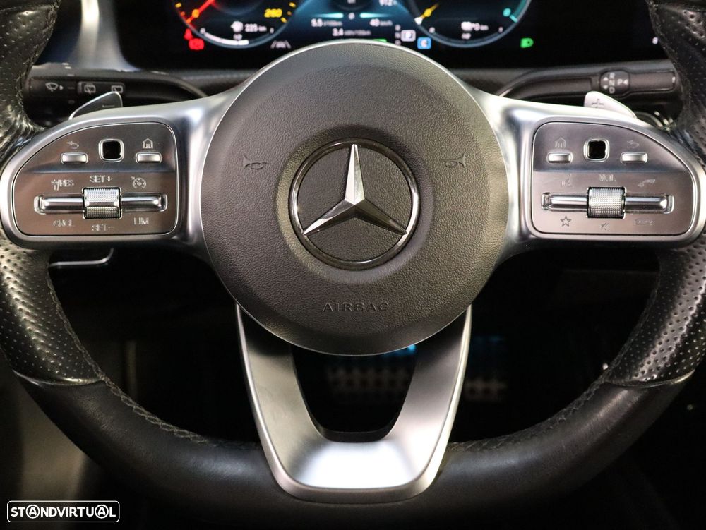 Mercedes-Benz A 250 e AMG Line - 23