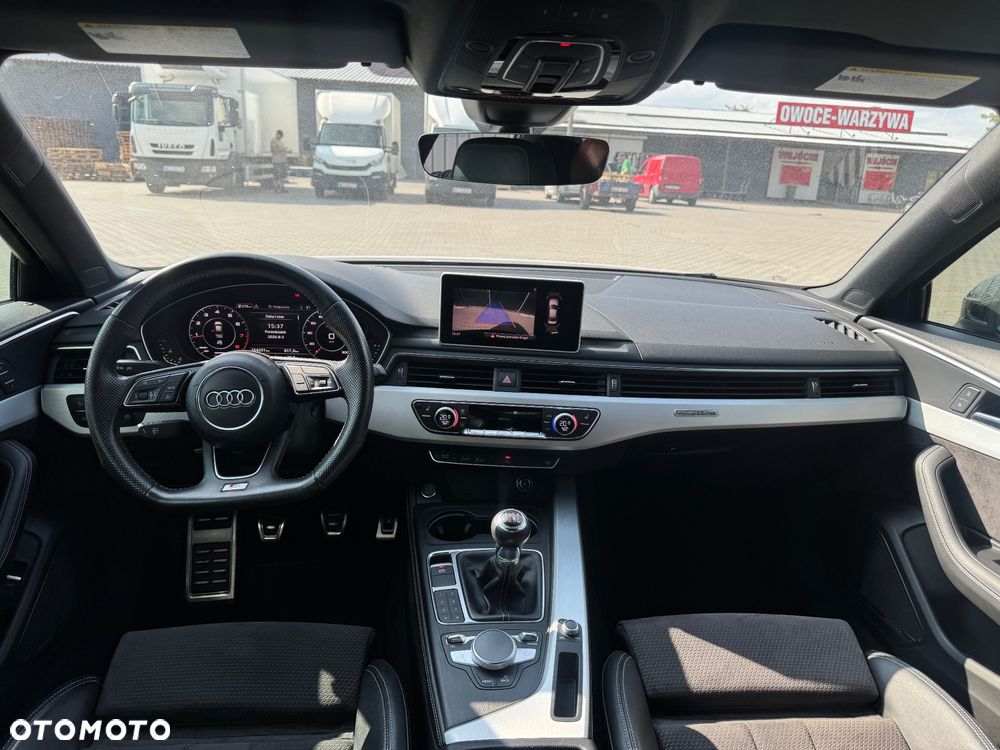 Audi A4 Limousine - 8