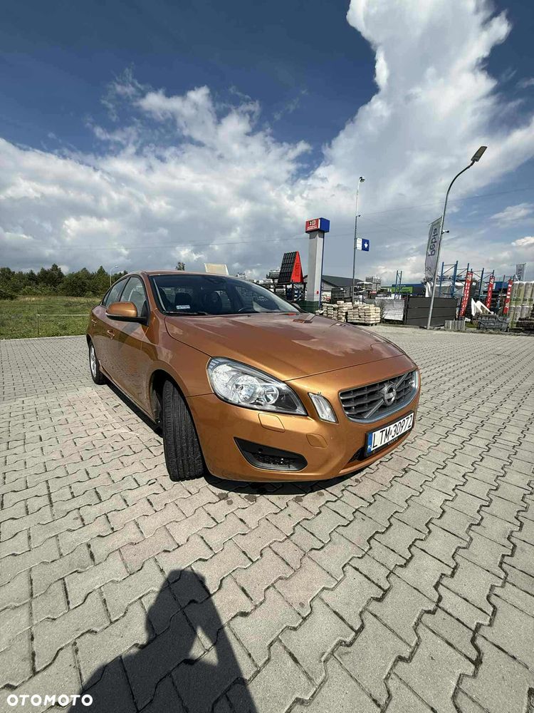 Volvo S60 - 4