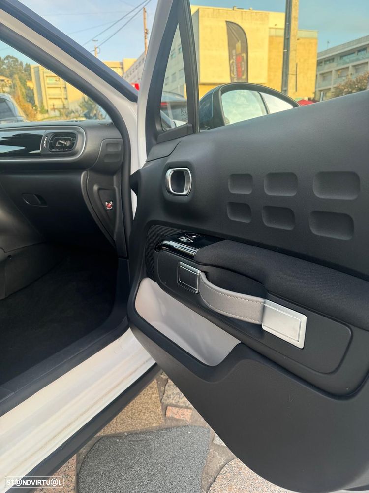 Citroën C3 1.2 PureTech Feel - 21