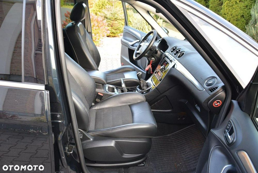 Ford S-Max 2.0 Titanium - 19