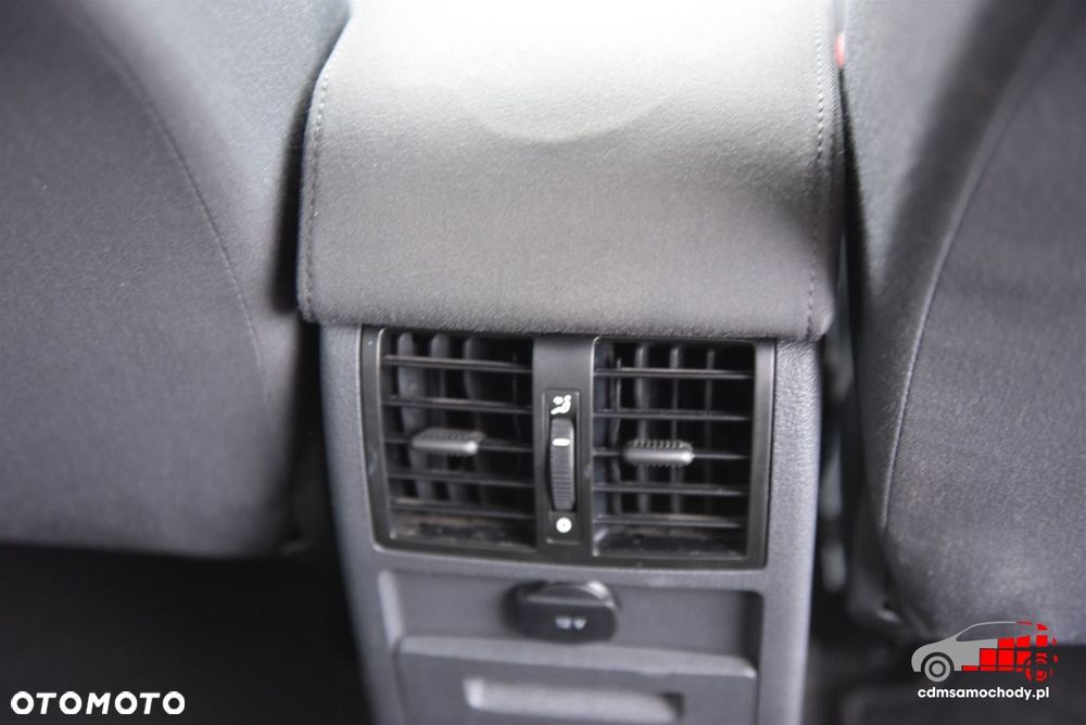 Volkswagen Caddy - 25