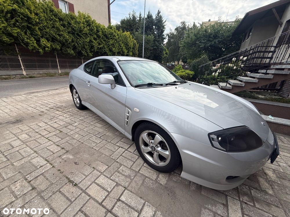 Hyundai Coupe - 3