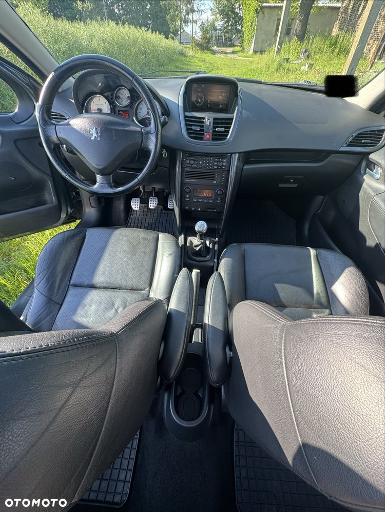 Peugeot 207 - 7