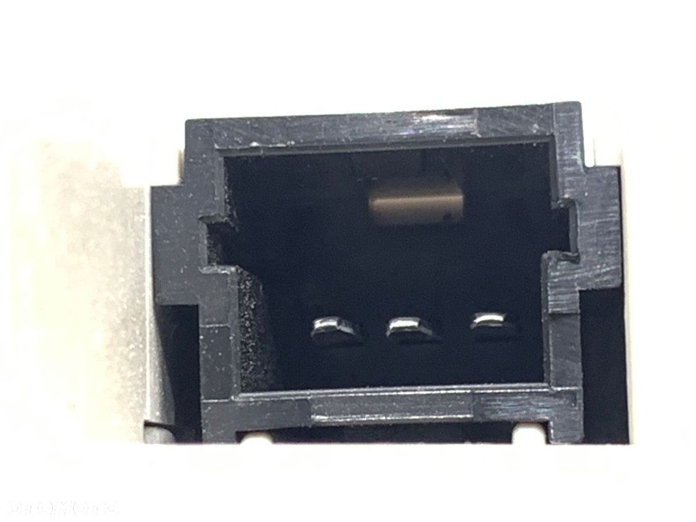 LAMPA SUFITOWA TYŁ  SSANGYONG TORRES (J100) 2022- 1.5 GDI AWD 120 kW [163 KM] Benzyna - 3