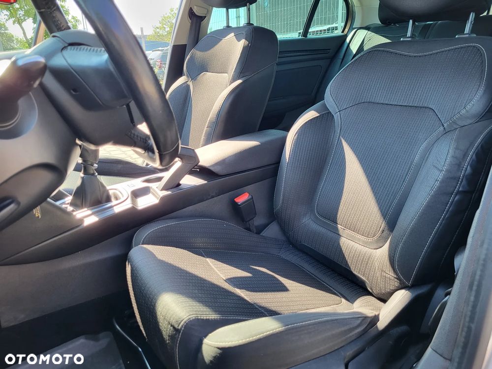 Renault Megane 1.6 SCe Zen - 22