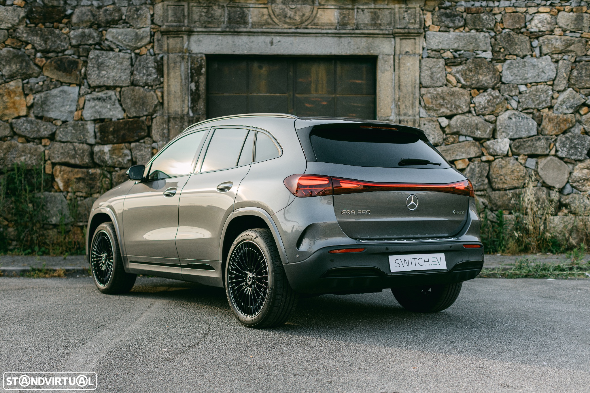 Mercedes-Benz EQA 350 4Matic AMG Line - 12
