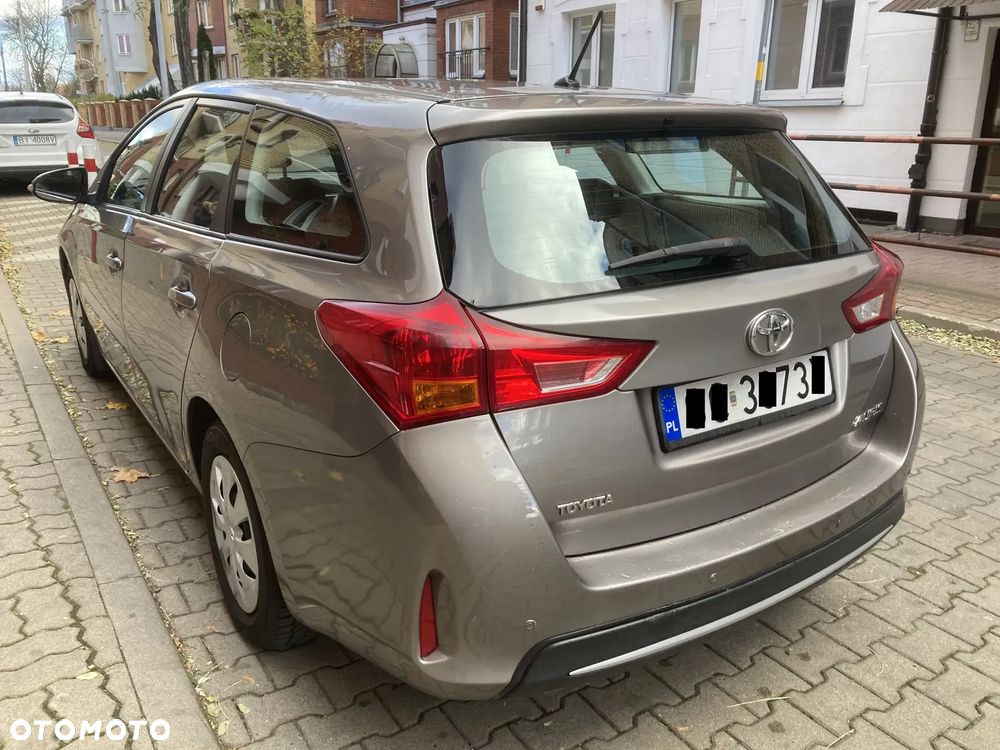 Toyota Auris 1.4 D-4D Comfort - 5