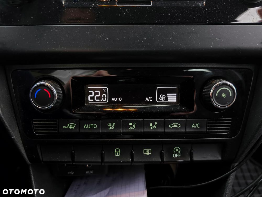 Skoda RAPID 1.2 TSI Ambition - 14