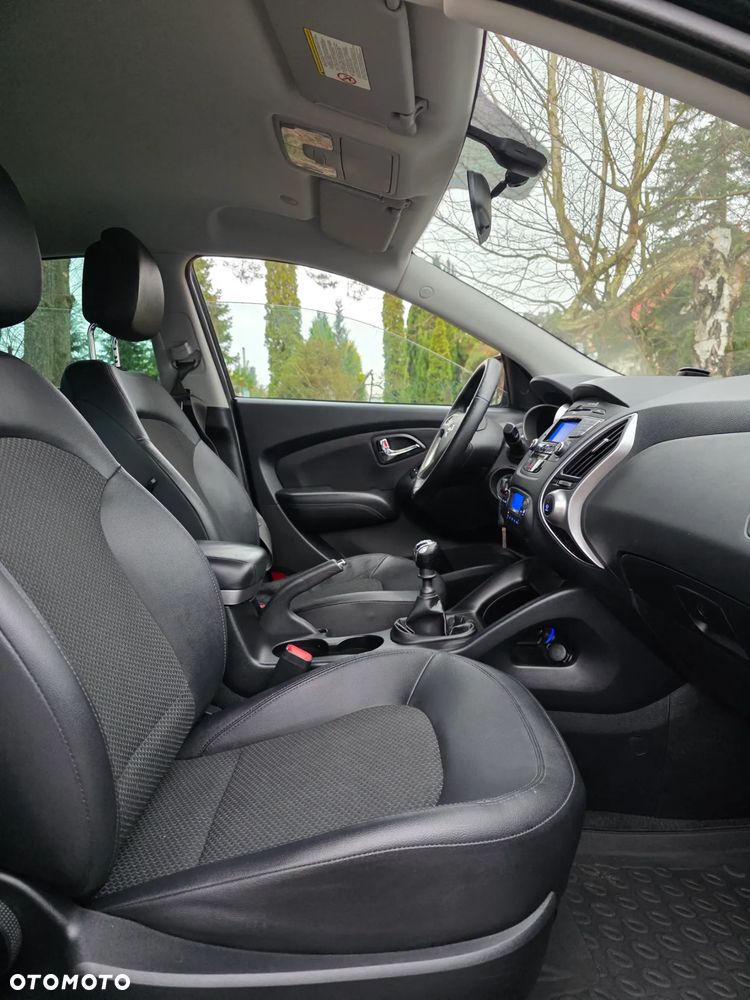 Hyundai ix35 blue 1.6 2WD Finale Gold - 25