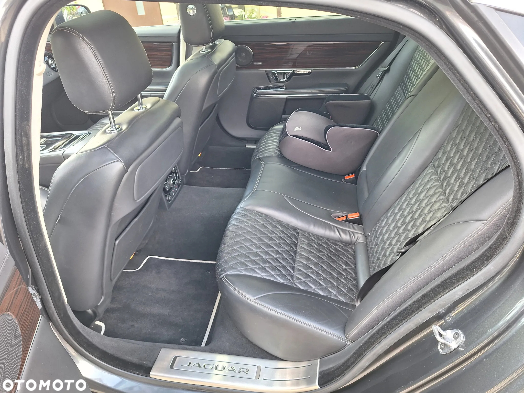 Jaguar XJ 3.0 V6 Kompressor AWD Langversion Portfolio - 14