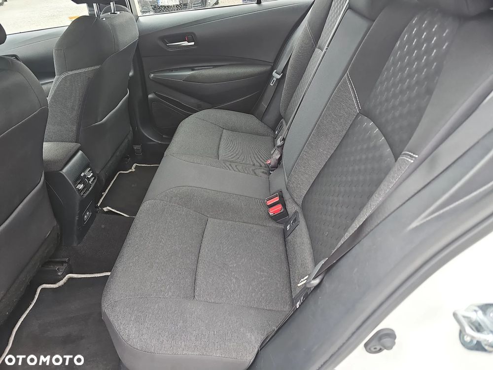 Toyota Corolla 1.8 Hybrid Comfort - 12