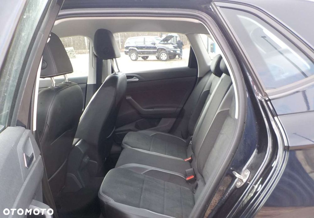 Volkswagen Polo - 22