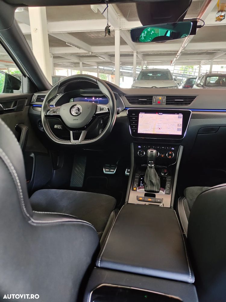 Skoda Superb 2.0 TDI DSG Premium Edition - 23