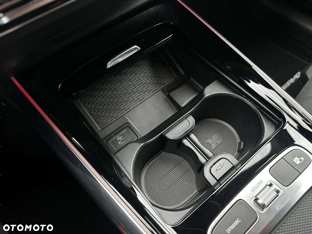 Mercedes-Benz GLA - 17