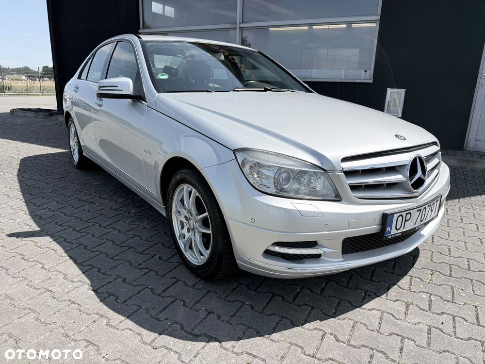 Mercedes-Benz Klasa C 250 CDI DPF Automatik BlueEFFICIENCY Avantgarde - 4