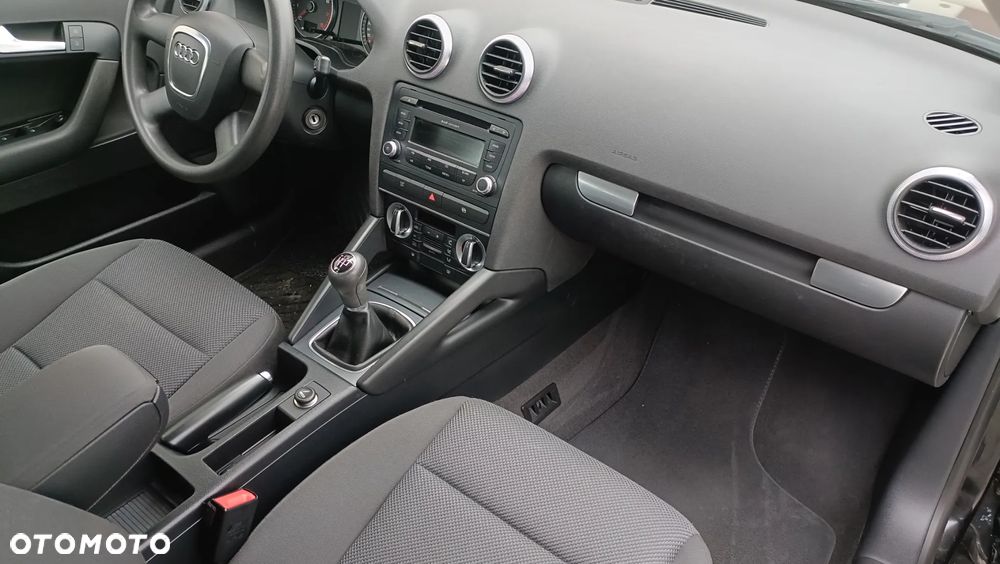 Audi A3 Sportback 1.6 Limited Edition - 9
