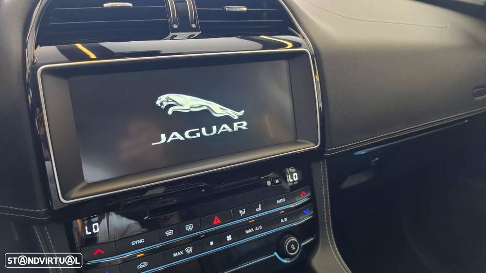 Jaguar F-Pace 2.0 i4D R-Sport AWD Aut. - 58