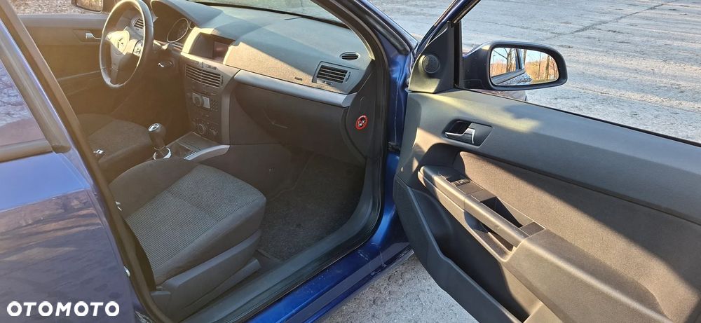 Opel Astra 1.7 CDTI Cosmo - 9