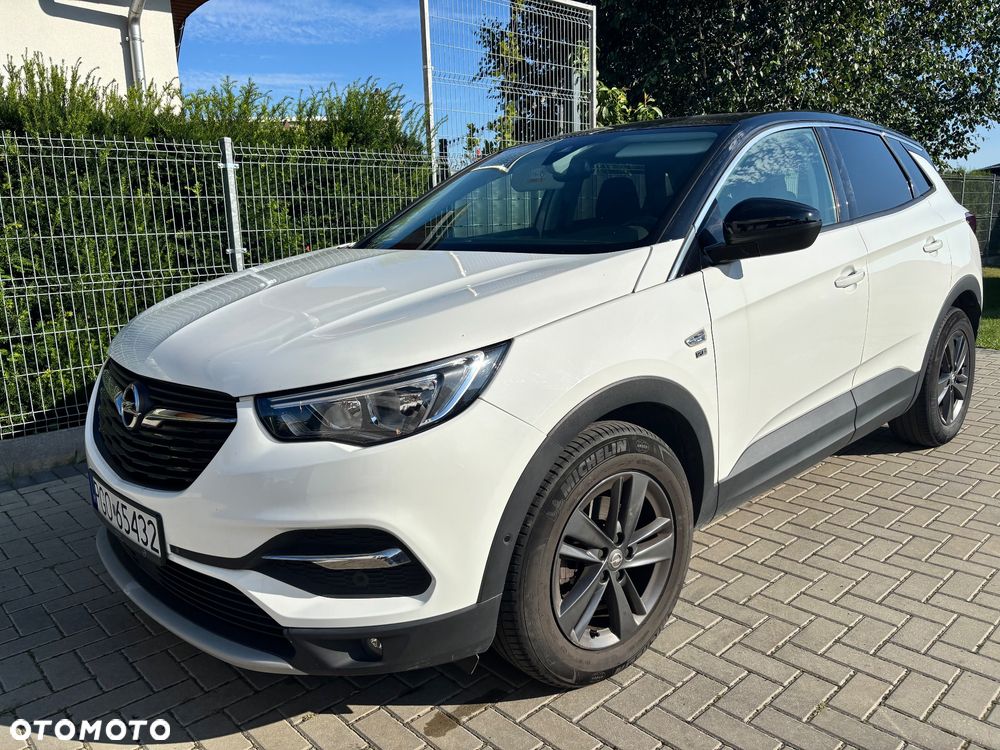 Opel Grandland X 1.2 Start/Stop Business Elegance - 2