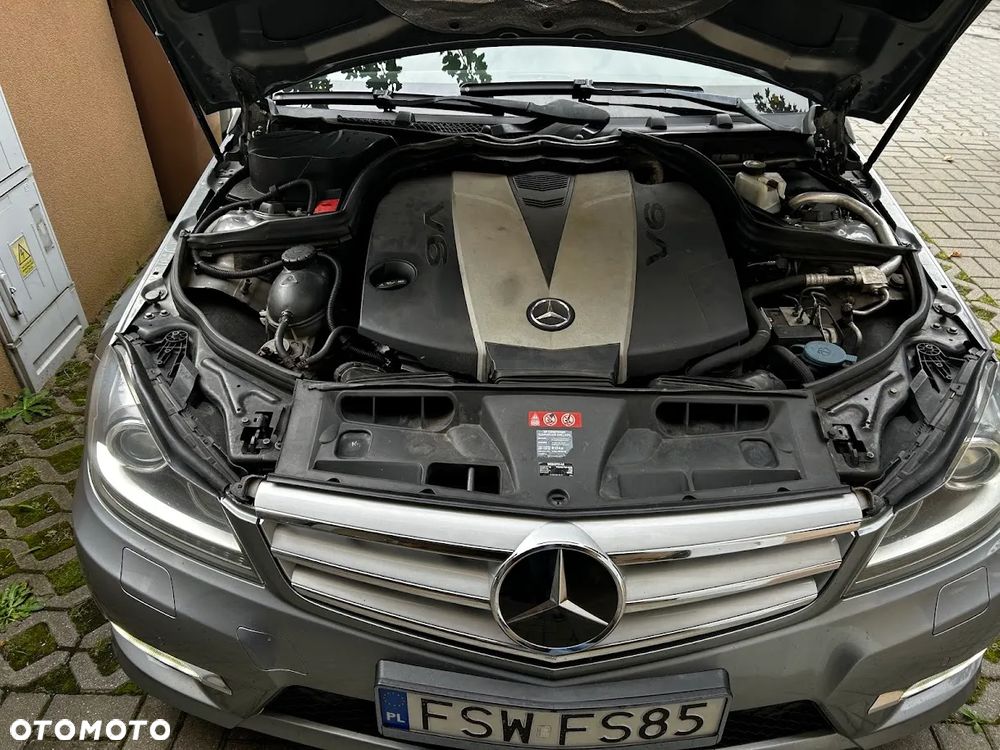 Mercedes-Benz Klasa C 300 T CDI DPF 4Matic (BlueEFFICIENCY) 7G-TRONIC Avantgarde - 11