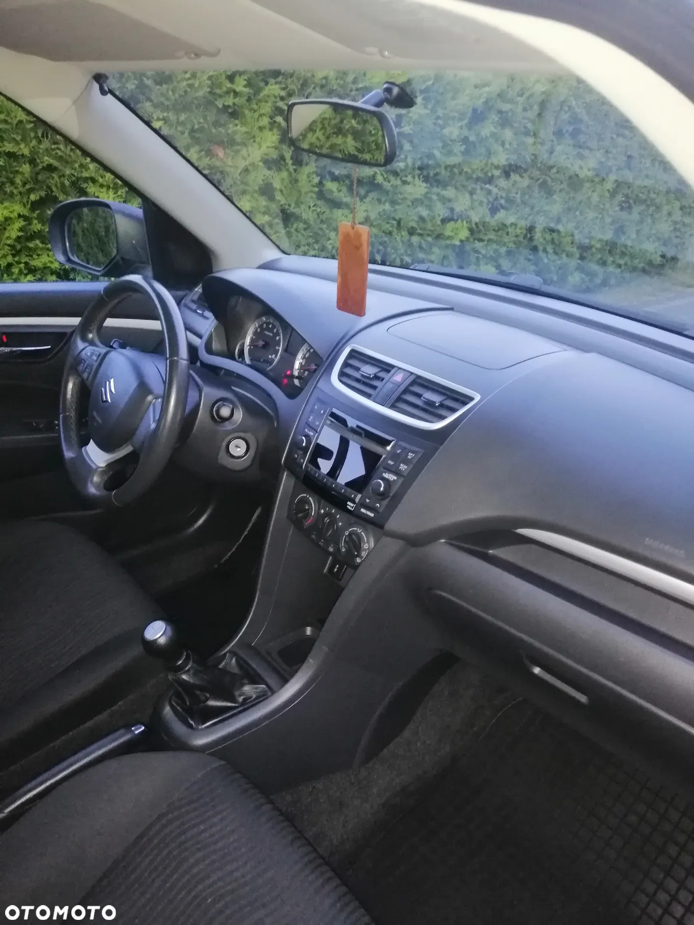 Suzuki Swift - 4