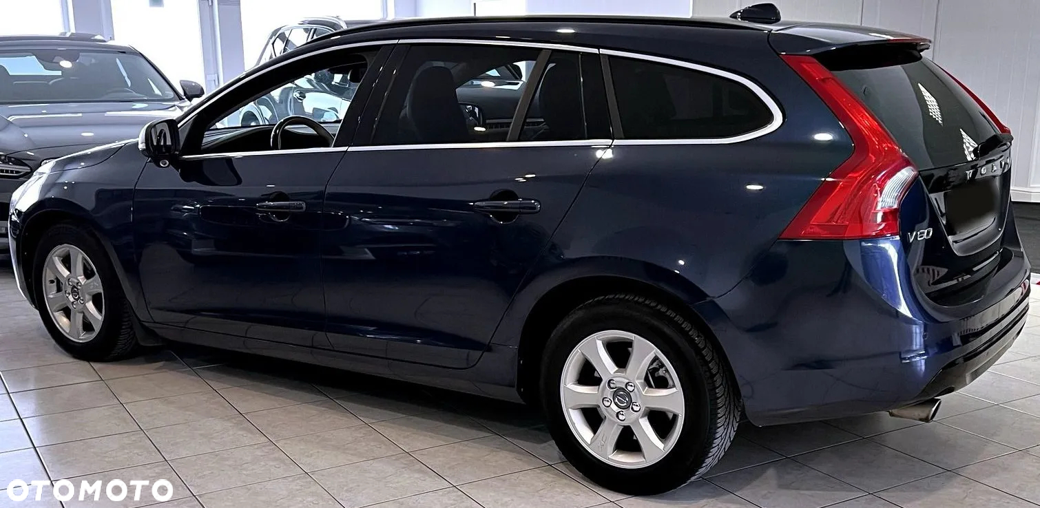 Volvo V60 D5 Summum - 5