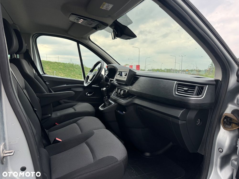 Renault Trafic 2.0 dCi - 7