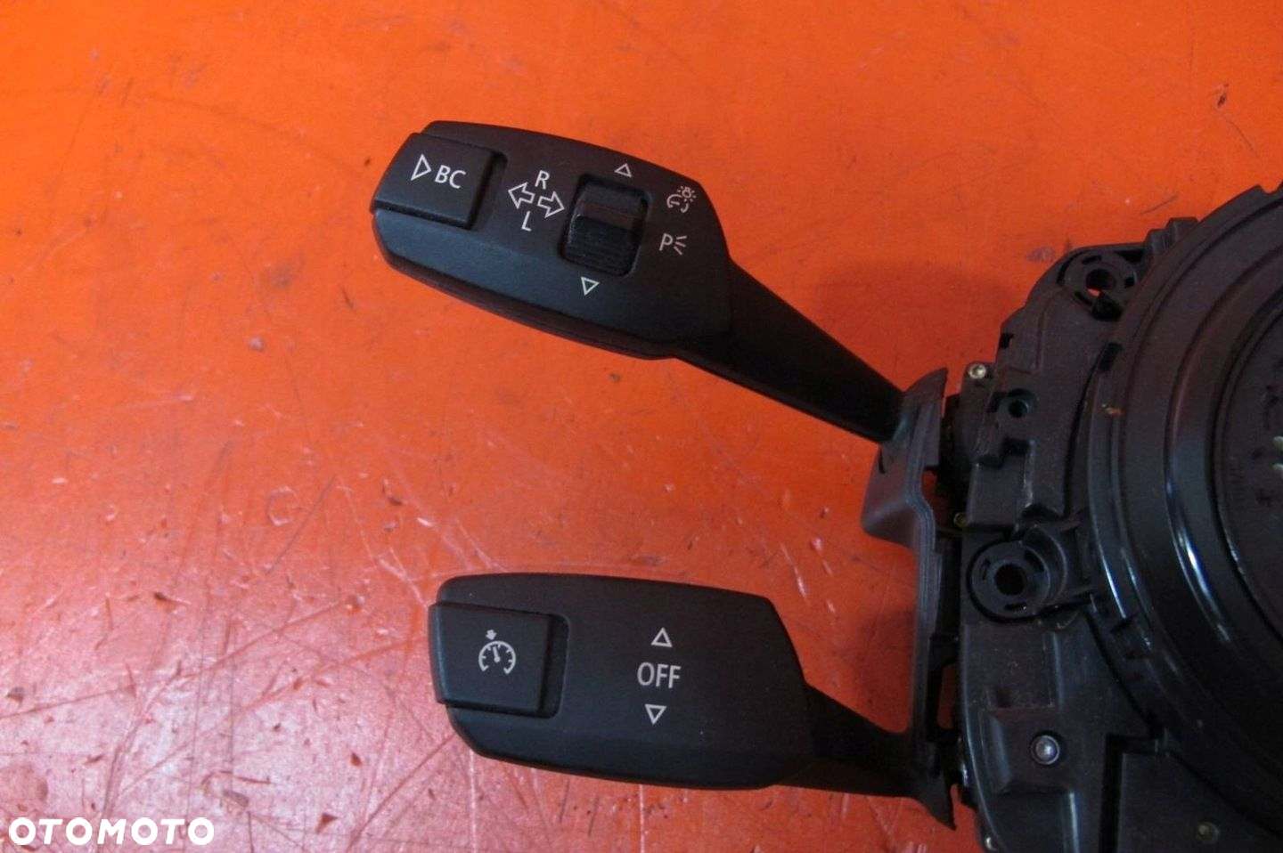 BMW 1 I E87 E91 PRZEŁĄCZNIK ZESPOLONY MANETKI TAŚMA AIRBAG 9121895 - 2
