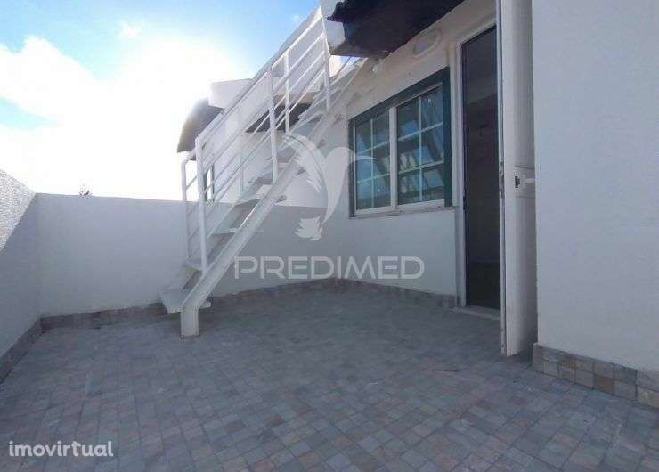 Moradia T3 + 3 com um otimo  terraço - Grande imagem: 2/24