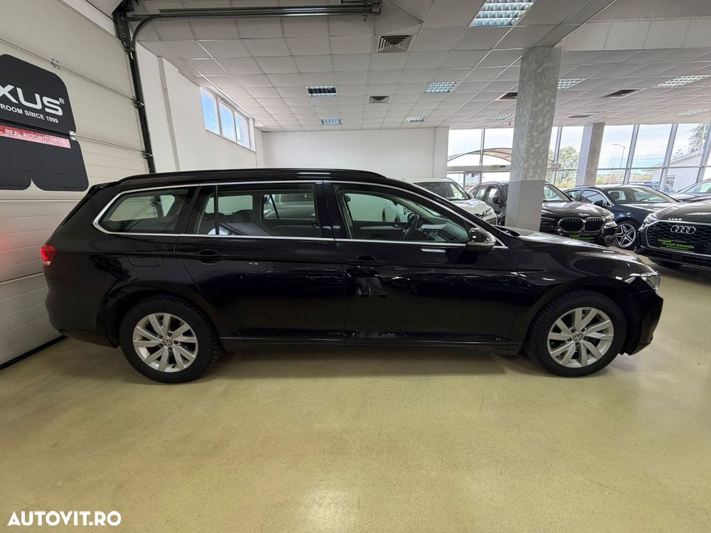 Volkswagen Passat 2.0 TDI (BlueMotion Technology) Comfortline - 13