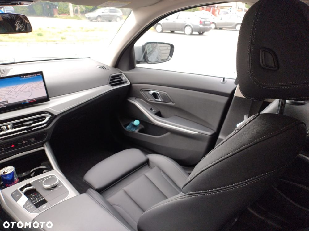 BMW Seria 3 316d MHEV Sport Line - 27