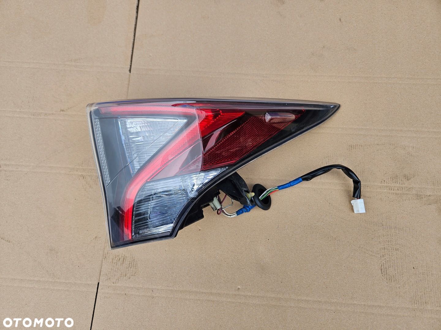 Toyota PRIUS IV lampa tylna prawa - 1