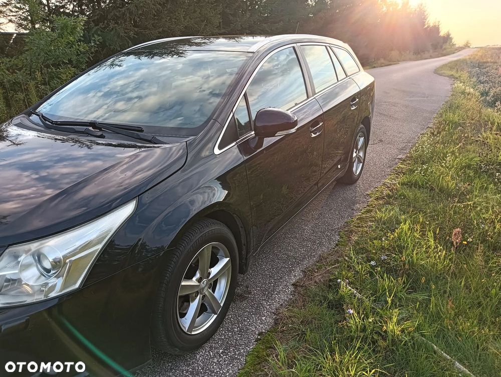 Toyota Avensis 2.0 D-4D 2010 - 3
