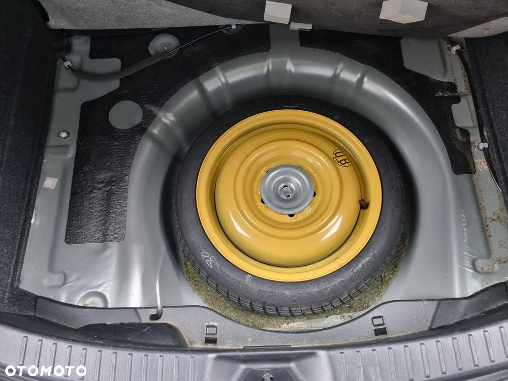 Mazda 3 1.6 MZR Edition 125 - 26