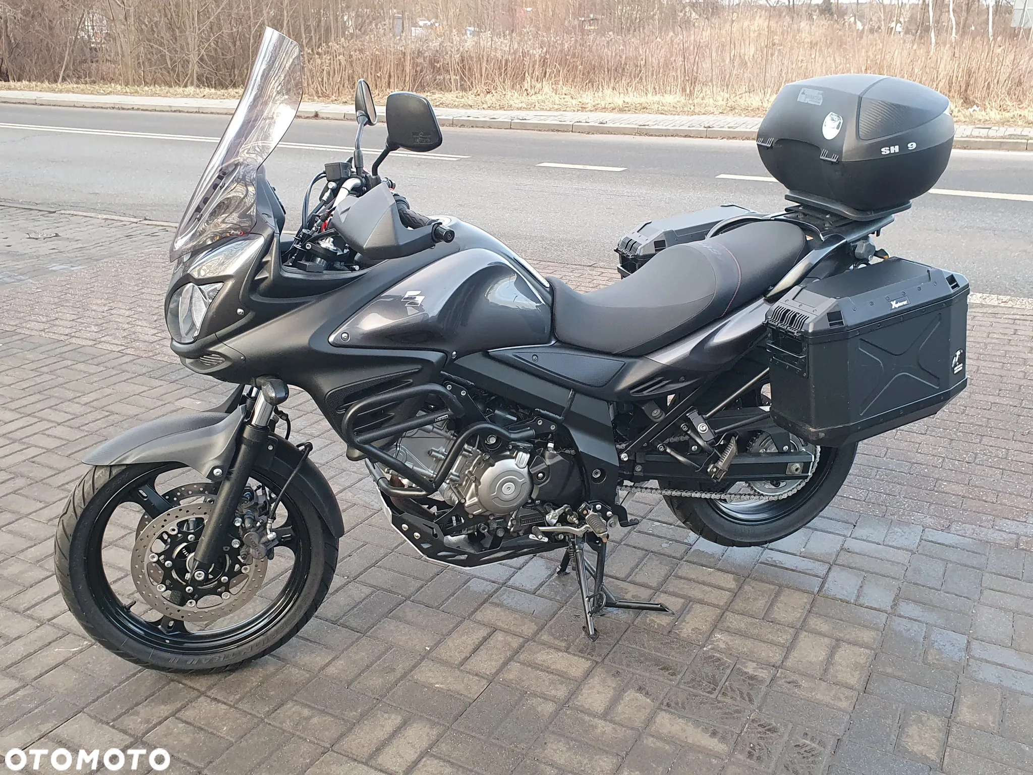Suzuki V-STROM - 14