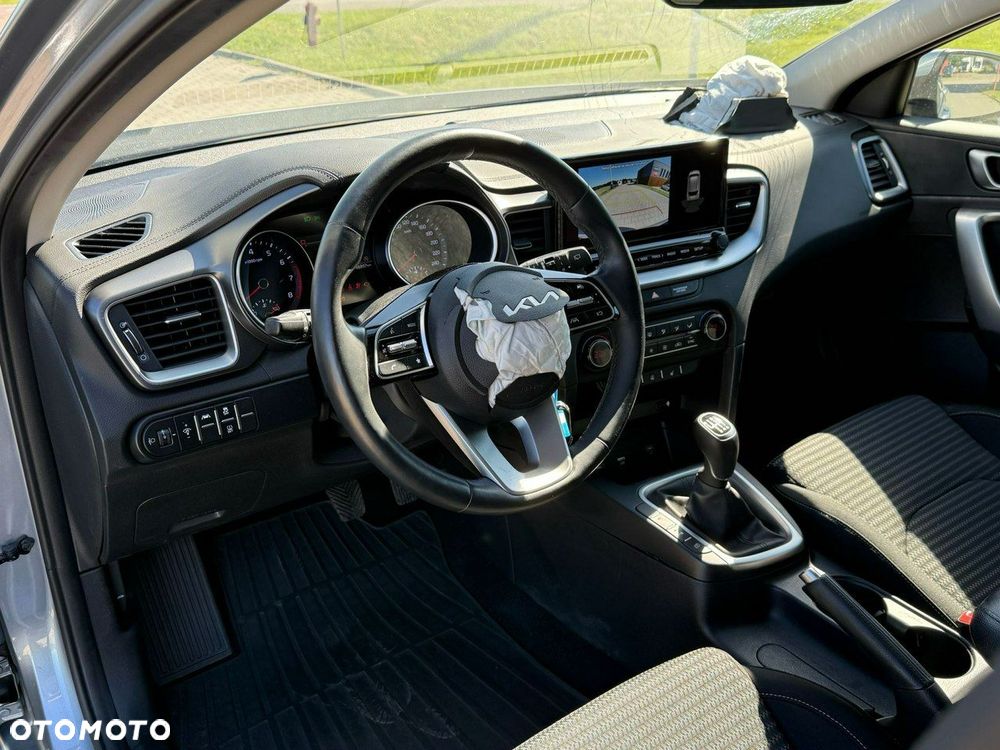 Kia Ceed 1.5 T-GDI Business Line - 10