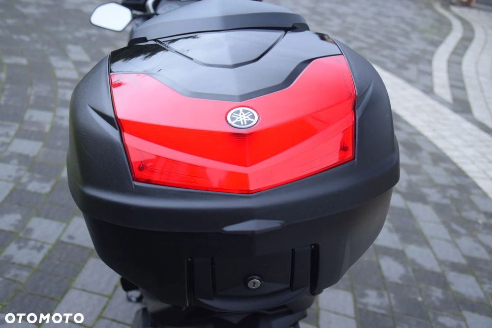 Yamaha X-max - 25