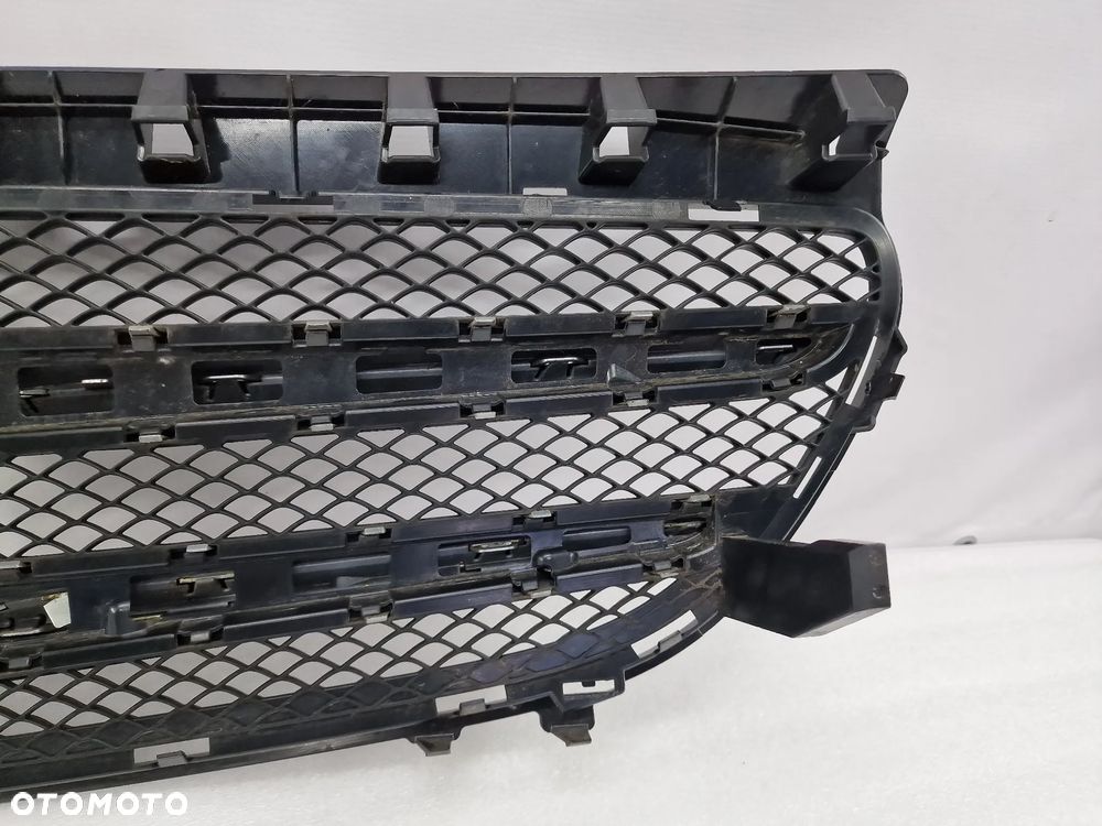 MERCEDES B-KLASSA W246 LIFT 14-18 ATRAPA / GRILL PRZEDNI PRZÓD , NR A2468880460 , NR AUKCJI GL341 - 24