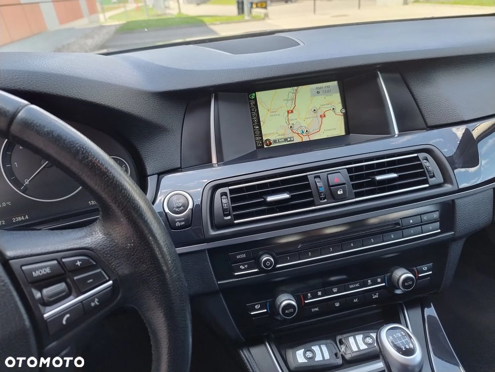 BMW Seria 5 518d - 15