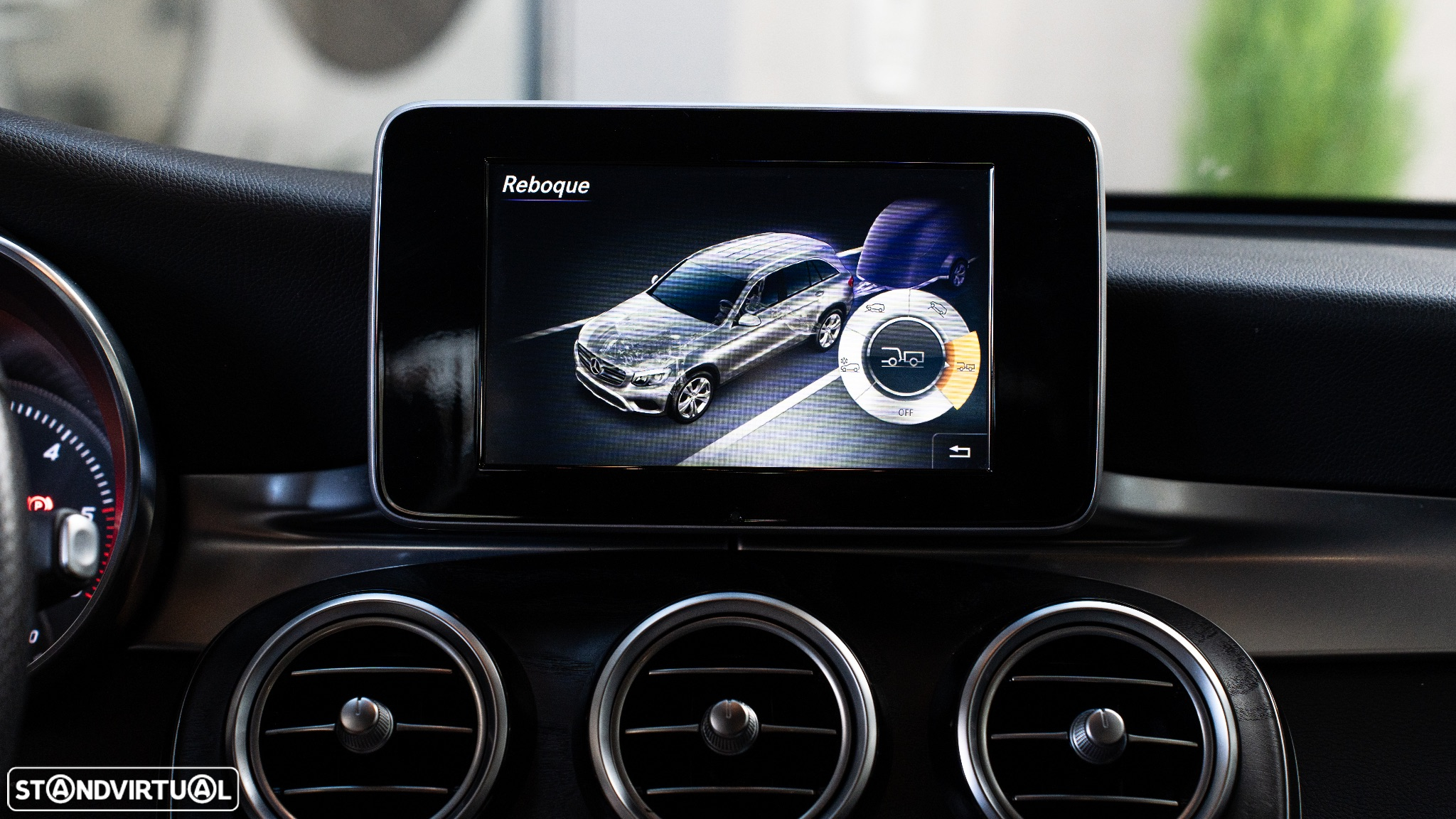 Mercedes-Benz GLC 350 d 4Matic 9G-TRONIC AMG Line - 48