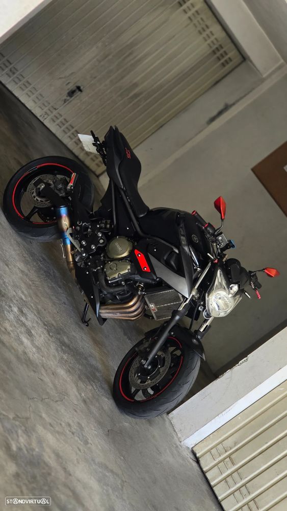 Yamaha XJ - 6