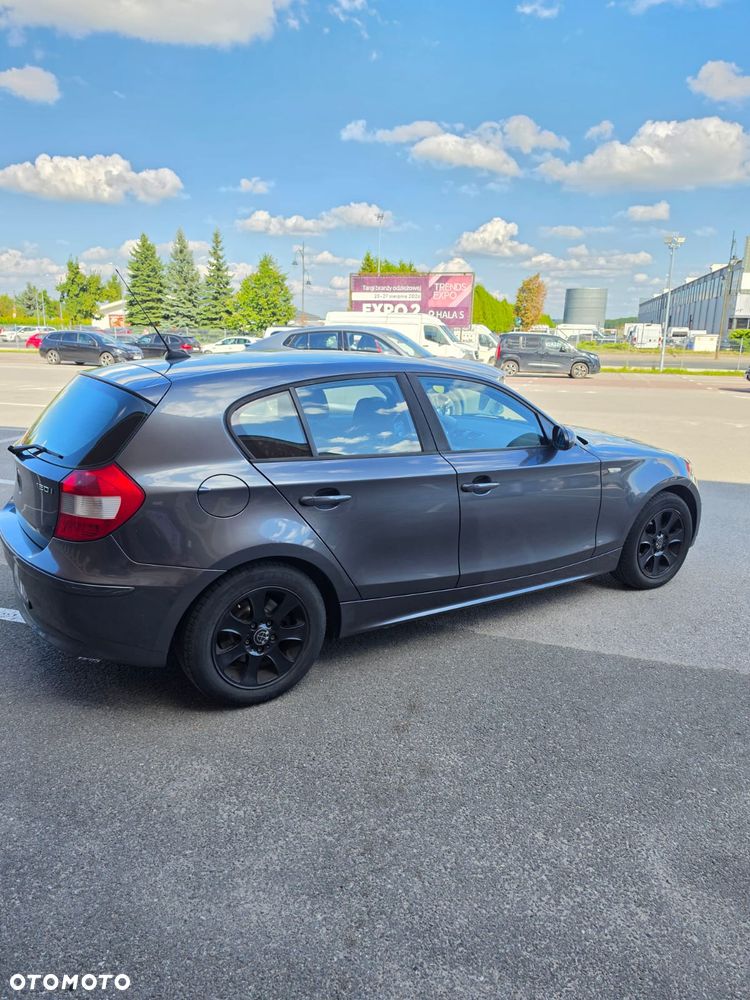 BMW Seria 1 120i - 2