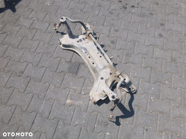 SANKI PRZÓD PRZEDNIE TOYOTA YARIS I 99-05 - 12