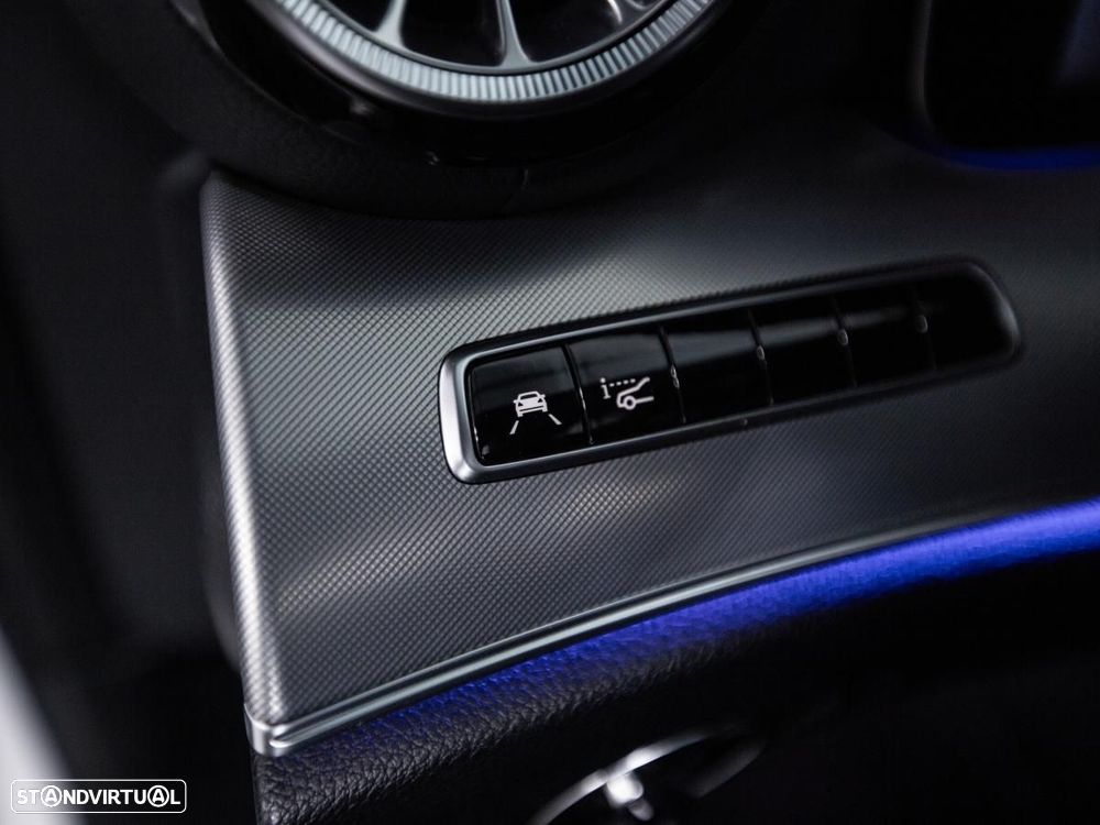 Mercedes-Benz E 220 - 19