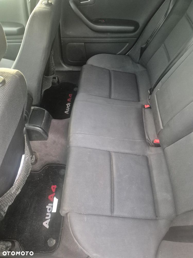 Audi A4 Avant 1.9 TDI - 13