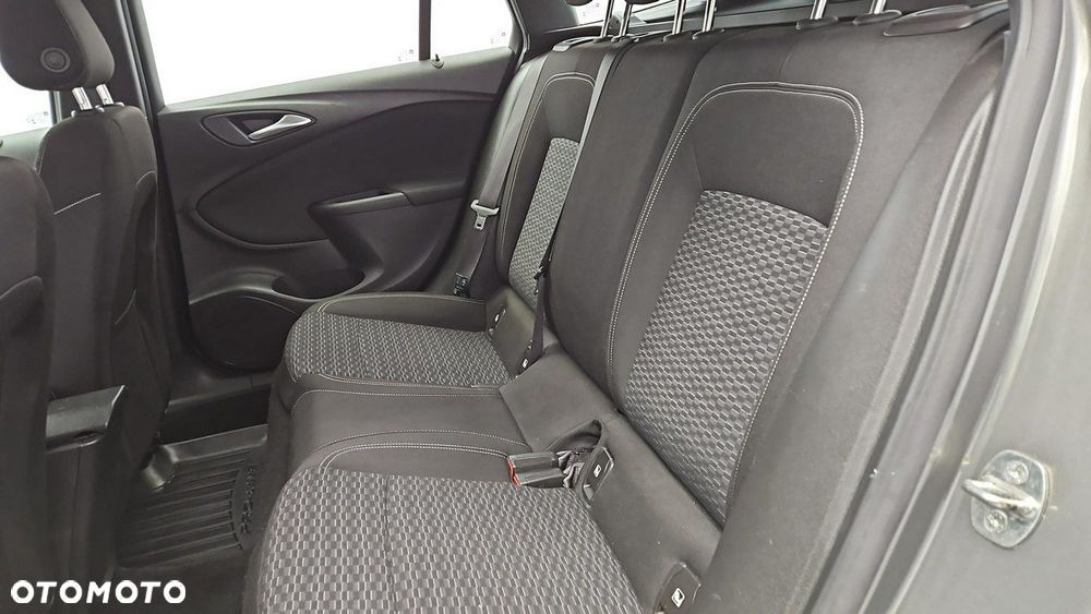 Opel Astra 1.6 CDTI Enjoy - 22